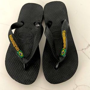Havaianas kids size 11/12
